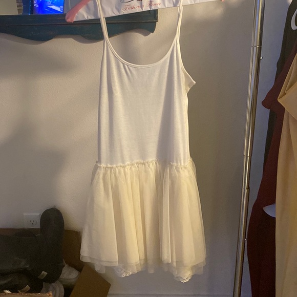 HOLD - Picture 1 of 4